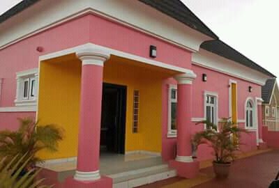 2 BEDROOM FLAT DETACHABLE