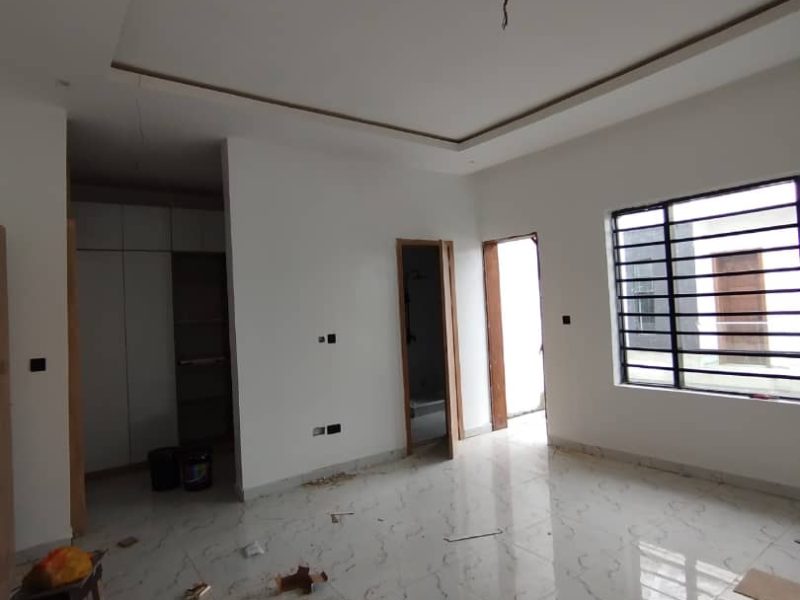 4 Bedroom duplex